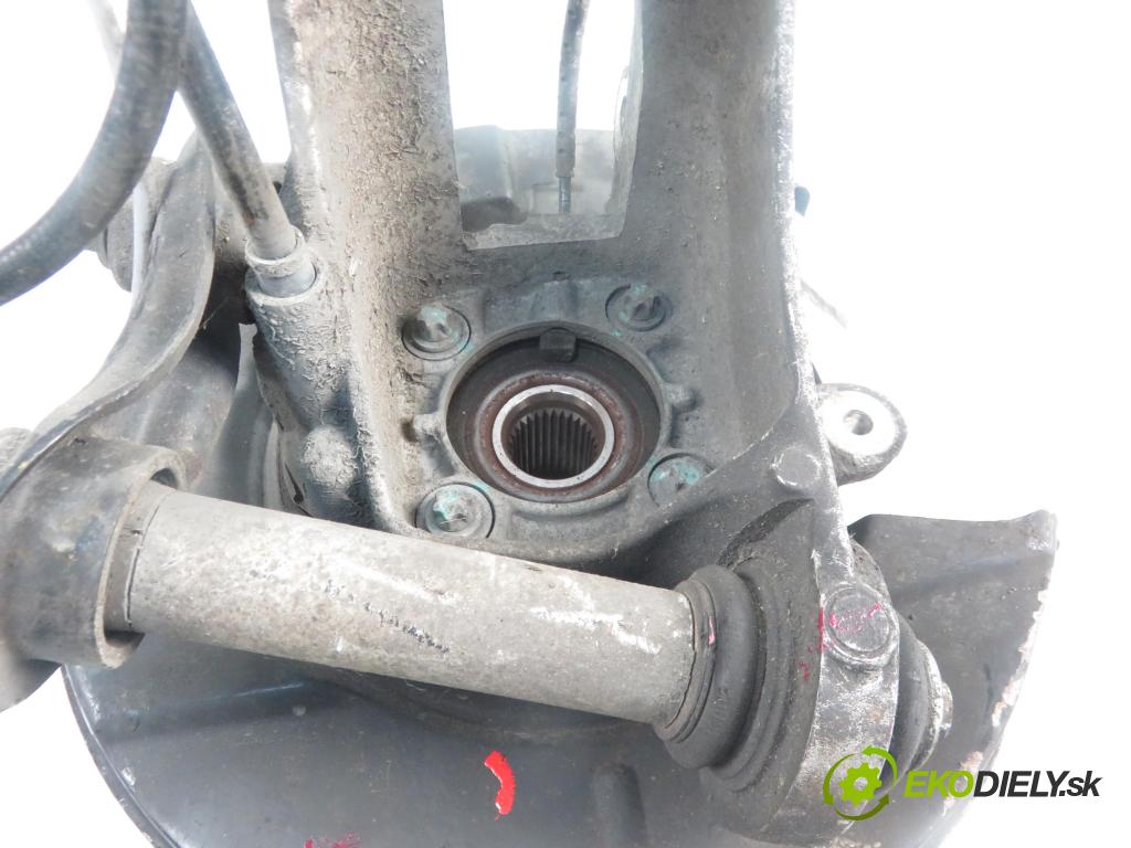 BMW X5 (E53) SUV 2002 135,00 3.0 d 184 - M57 D30 (306D1) 2926,00 náboj pravé zadné ABS