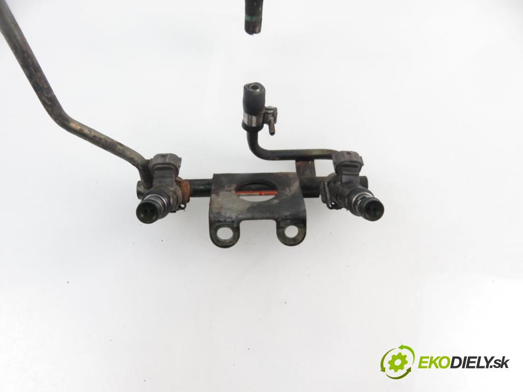 SUBARU IMPREZA kombi (GG) KOMBI 2001 1994,00 Listwy wtryskowe 1994,00 Lišta vstrekovacia 17523AA560; FBLC100 (Vstrekovacie lišty)