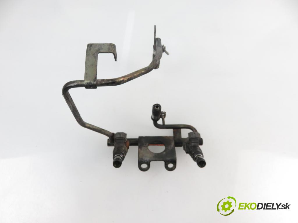 SUBARU IMPREZA kombi (GG) KOMBI 2001 1994,00 Listwy wtryskowe 1994,00 Lišta vstrekovacia 17523AA560; FBLC100 (Vstrekovacie lišty)