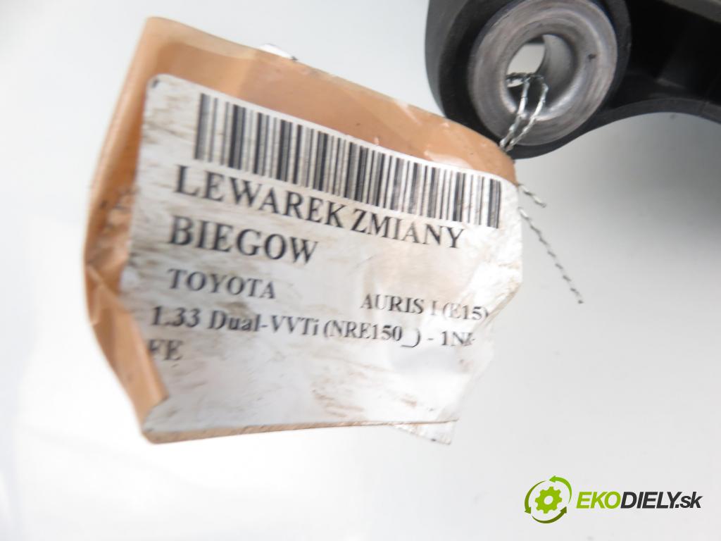 TOYOTA AURIS (_E15_) HB 2010 73,00 1.33 Dual-VVTi 99 - 1NR-FE 1329,00 ZVEDÁK: