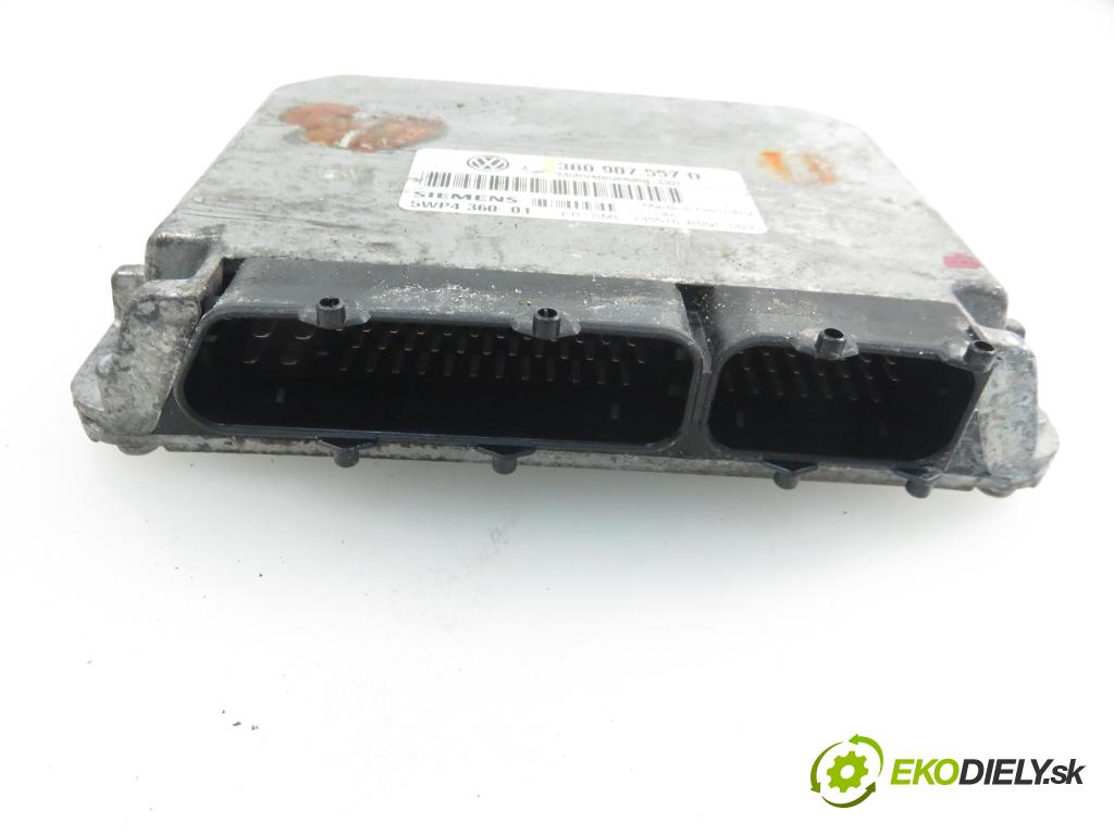 VW PASSAT B5 (3B2) SEDAN 1997 1595,00 Sterowniki silnika 1595,00 Riadiaca jednotka Motor 3B0907557D; 5WP436001