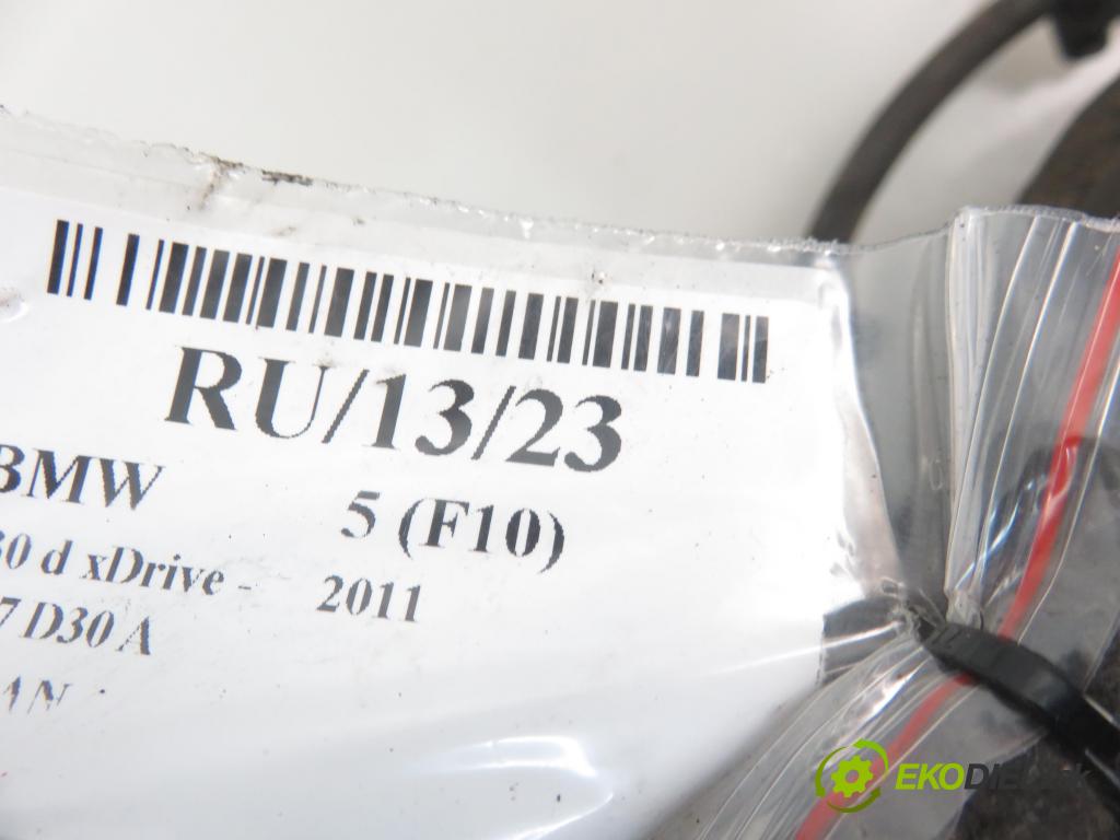 BMW 5 (F10) SEDAN 2011 2993,00 Zaciski 2993,00 Brzdič strmeň LP