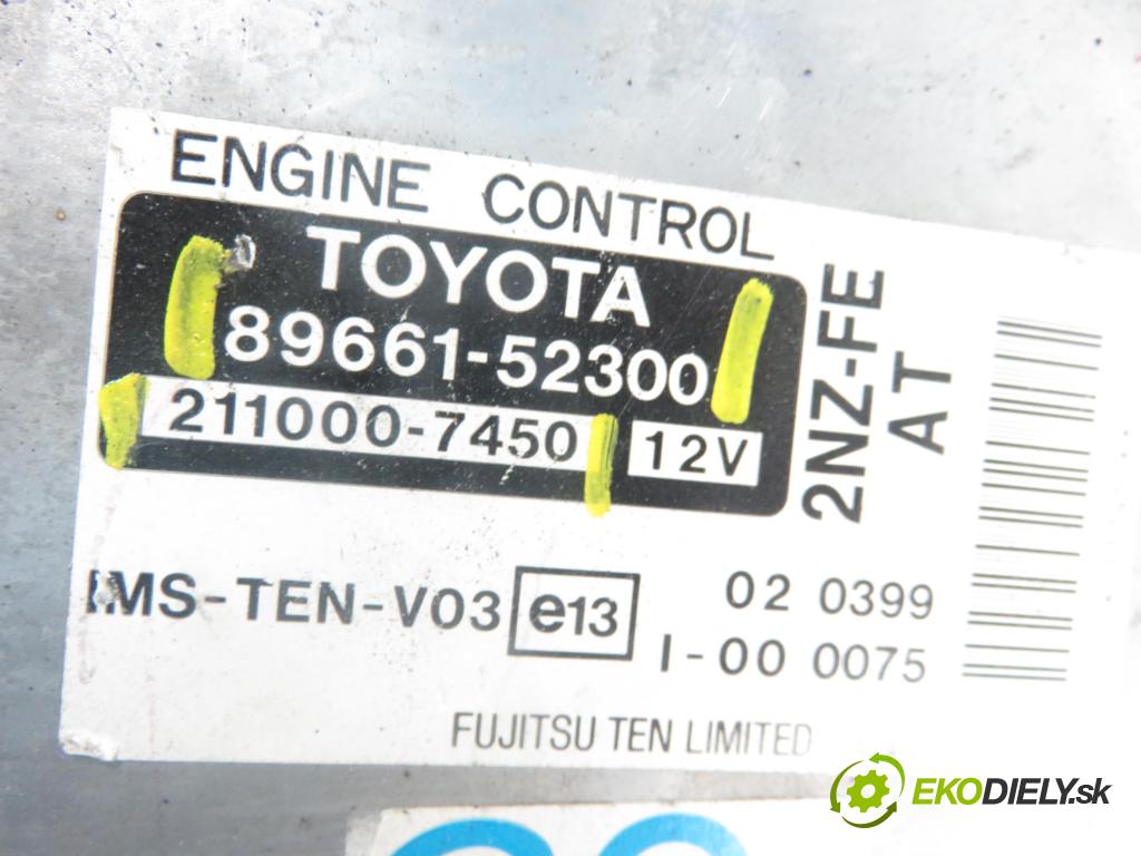 TOYOTA YARIS VERSO (_P2_) MINIVAN 2000 1299,00 Sterowniki silnika 1299,00 Riadiaca jednotka Motor 8966152300; 2110007450