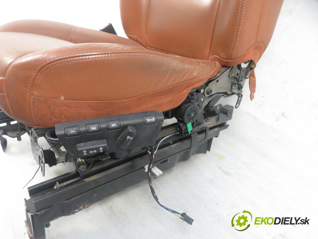 LAND ROVER RANGE ROVER SPORT (L320) SUV 2009 2720,00 Fotele, kanapy 2720,00 Sedadlá, sedačky