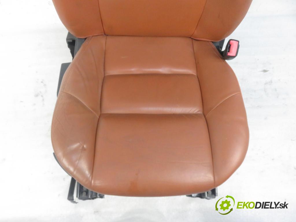 LAND ROVER RANGE ROVER SPORT (L320) SUV 2009 2720,00 Fotele, kanapy 2720,00 Sedadlá, sedačky
