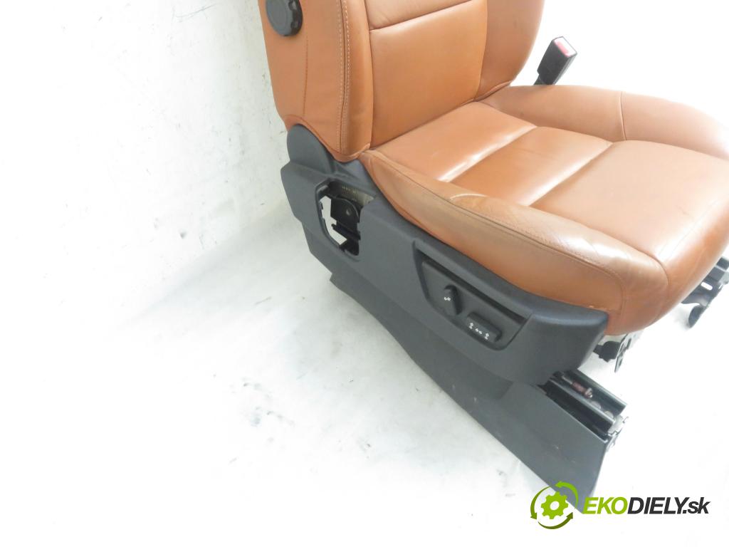 LAND ROVER RANGE ROVER SPORT (L320) SUV 2009 2720,00 Fotele, kanapy 2720,00 Sedadlá, sedačky