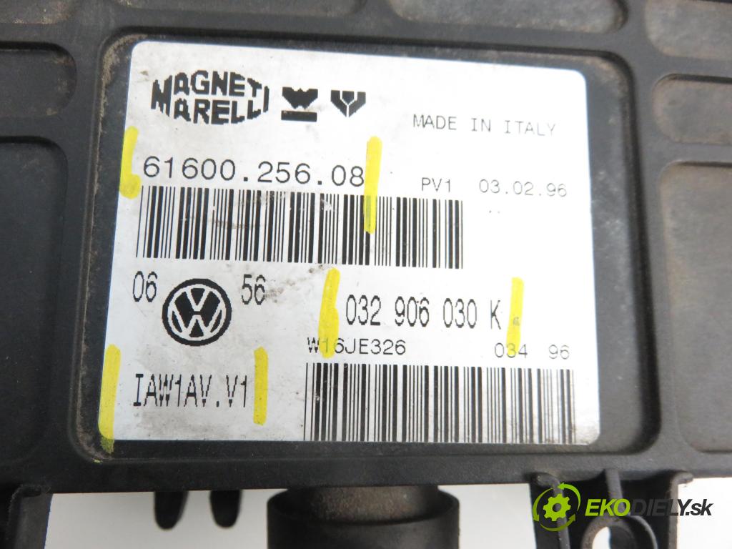 VW GOLF III (1H1) HB 1996 1598,00 Sterowniki silnika 1598,00 Riadiaca jednotka Motor 6160025608; 032906030K; IAW1AVV1
