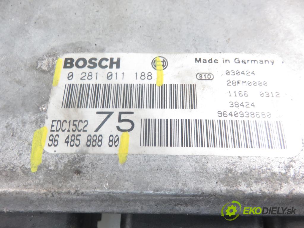 PEUGEOT 206 liftback (2A/C) HB 2003 1997,00 Sterowniki silnika 1997,00 Riadiaca jednotka Motor 0281011188; 9648588880