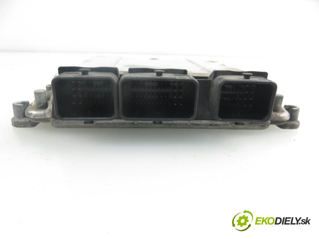 PEUGEOT 206 liftback (2A/C) HB 2003 1997,00 Sterowniki silnika 1997,00 Riadiaca jednotka Motor 0281011188; 9648588880