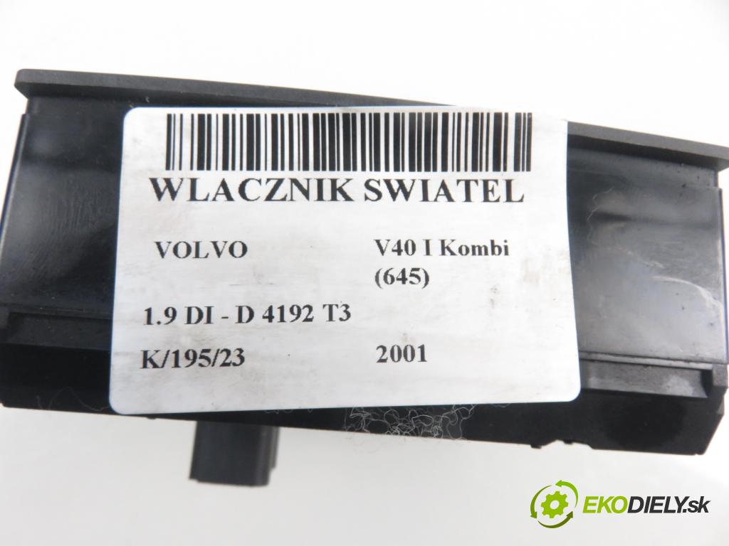 VOLVO V40 Kombi (645) KOMBI 2001 1870,00 Panele sterowania, przełączniki 1870,00 přepínač světla 30613944