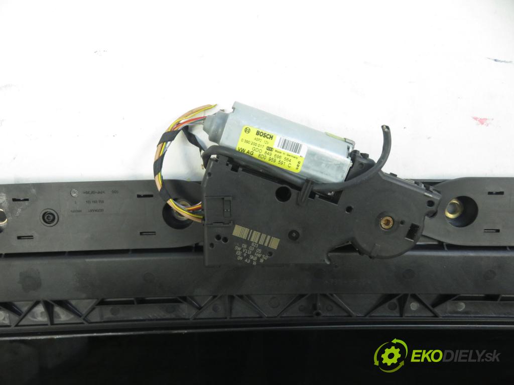 VW JETTA III (1K2) SEDAN 2005 2480,00 Szyberdachy 2480,00 střešní okno 8D0959591C; 0390200017; 849696564 (Okna karoserie)