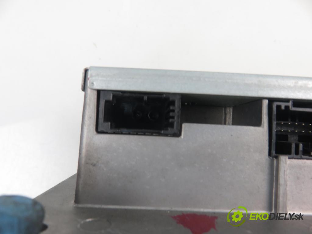 LAND ROVER RANGE ROVER SPORT (L320) SUV 2009 2720,00 Wzmacniacze 2720,00 Zosilňovač 8H3219C164AA (Zosilňovače)