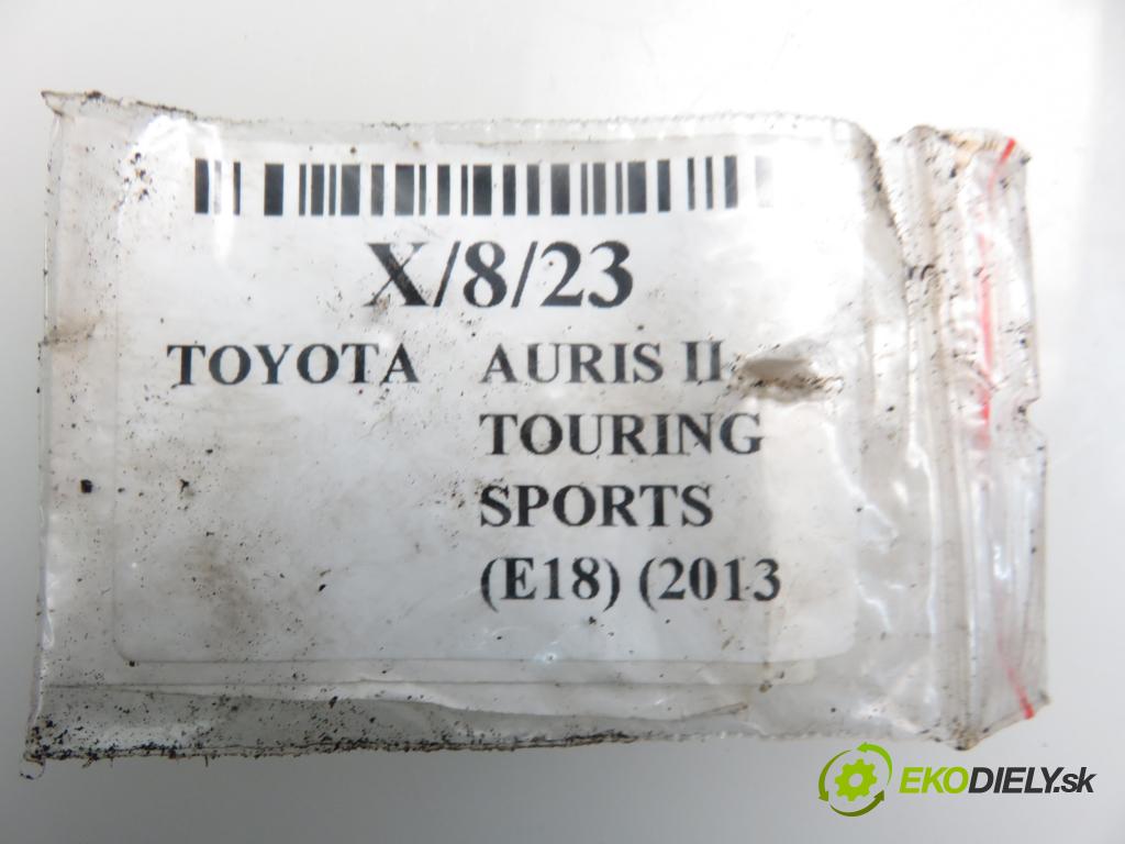 TOYOTA AURIS TOURING SPORTS (_E18_) KOMBI 2014 1364,00 Przekładnie kierownicze 1364,00 Riadenie BEZ servočerpadlo 4551002320