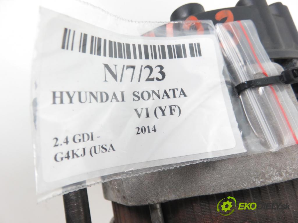 HYUNDAI SONATA VI (YF) SEDAN 2014 2359,00 Alternatory kompletne 2359,00 Alternátor 373002G855; 2621597A2 (Alternátory)