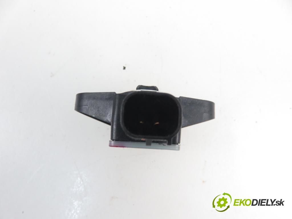 HYUNDAI SONATA VI (YF) SEDAN 2014 2359,00 Czujniki uderzenia 2359,00 Snímač nárazu 959201m200 (Snímače nárazu)