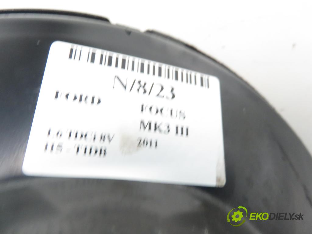 FORD FOCUS III HB 2011 1560,00 Serwa hamulca 1560,00 Posilovač DV612B195SC; BB532C444AB; 03786216324 (Servočerpadlá, pumpy riadenia)