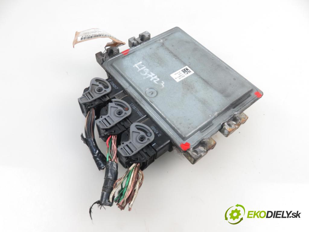RENAULT LAGUNA III (BT0/1) LIFTBACK 2008 1461,00 Sterowniki silnika 1461,00 Riadiaca jednotka Motor S122326133A; 8200882381; 8200726923