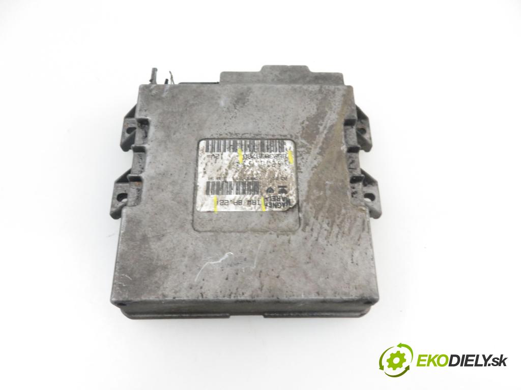 FIAT ULYSSE (220_) MINIVAN 1994 1998,00 Sterowniki silnika 1998,00 Riadiaca jednotka Motor IAW8P22; 9623038780