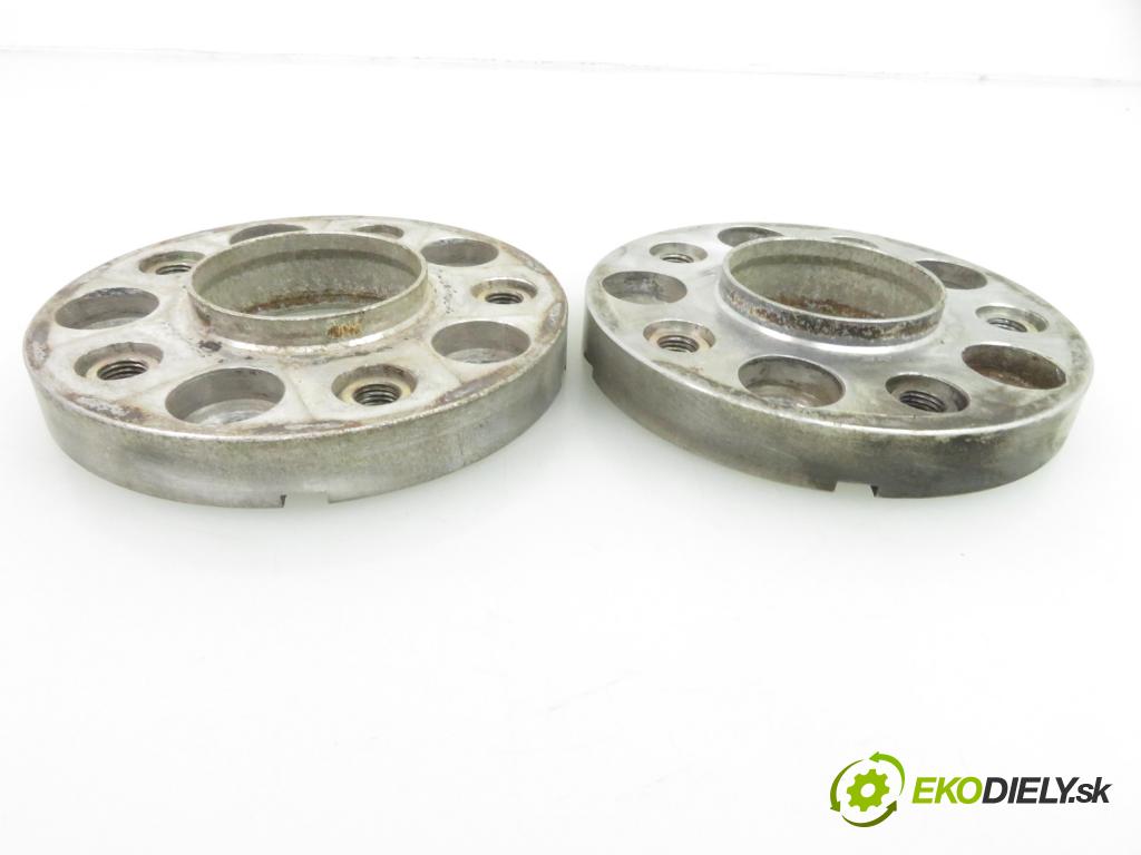 MERCEDES-BENZ KLASA C (W202) 2 dištančné hliníkové MERCEDES AUDI HRÚBKA 20MM ROZMERY: skrutka 5X112 66,6.