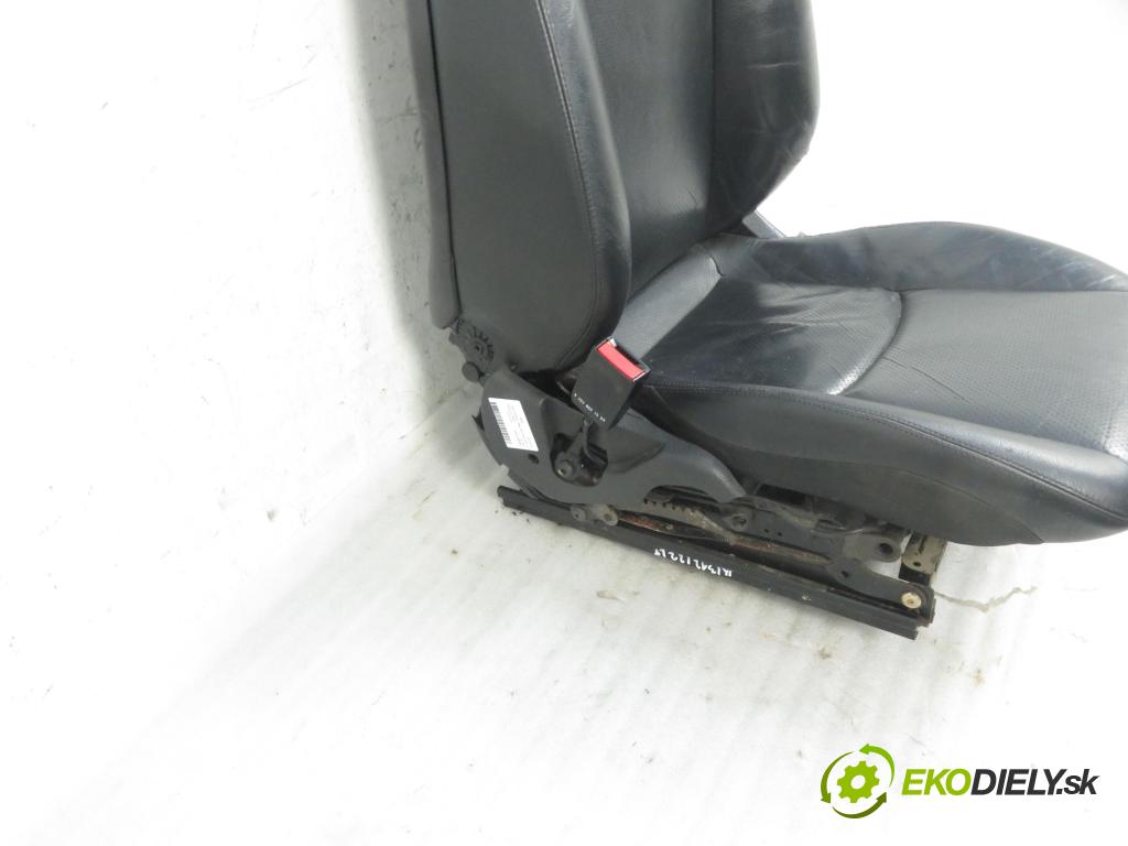 MERCEDES-BENZ KLASA C coupe (CL203) COUPE 2000 2148,00 Fotele, kanapy 2148,00 Sedadlo šoféri
