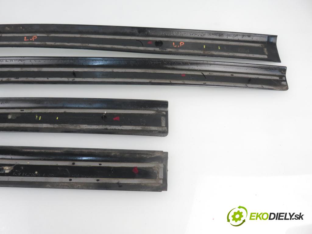 AUDI A6 Avant (4F5, C6) KOMBI 2006 5204,00 Listwy progowe, nakładki 5204,00 Lišta prahová L 4F0853374D; 4F0853373D