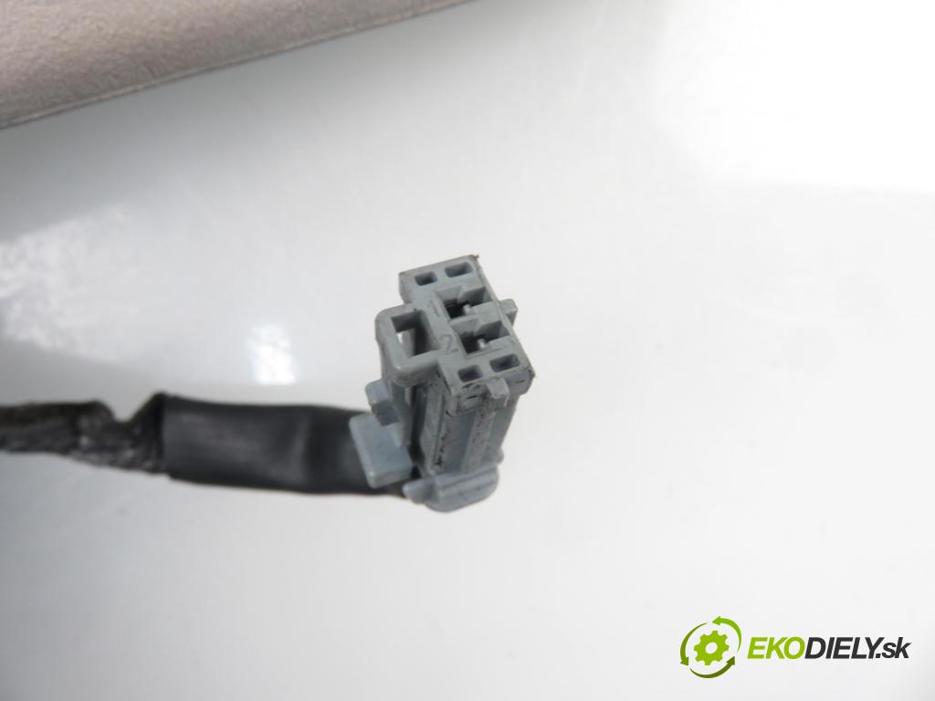 PEUGEOT 207 (WA_, WC_) HB 2006 80,00 1.6 HDi - 9HY (DV6TED4) 1560,00 KRYTY SLUNEČNÍ SVĚTLO