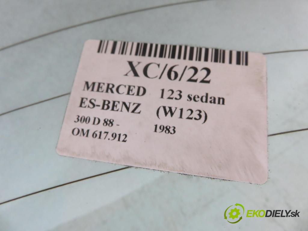 MERCEDES-BENZ 123 sedan (W123) SEDAN 1983 65,00 300 D 88 - OM 617.912 2998,00 Okno zadná sedan