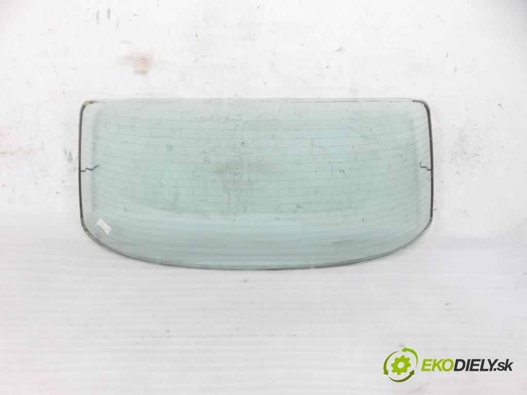 MERCEDES-BENZ 123 sedan (W123) SEDAN 1983 65,00 300 D 88 - OM 617.912 2998,00 Okno zadná sedan