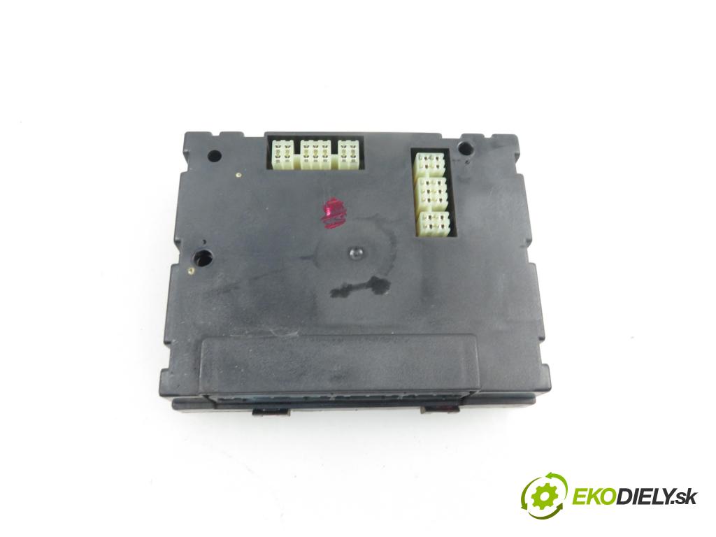 LAND ROVER FREELANDER (L314) SUV 2001 1951,00 Moduły komfortu 1951,00 MODUL komfortu YWC500210; 53070143A