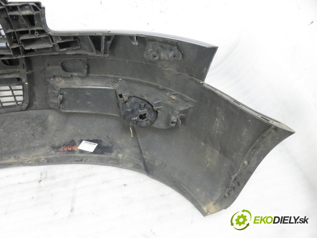 AUDI A6 (4F2, C6) SEDAN 2006 1984,00 Zderzaki 1984,00 nárazník přední část