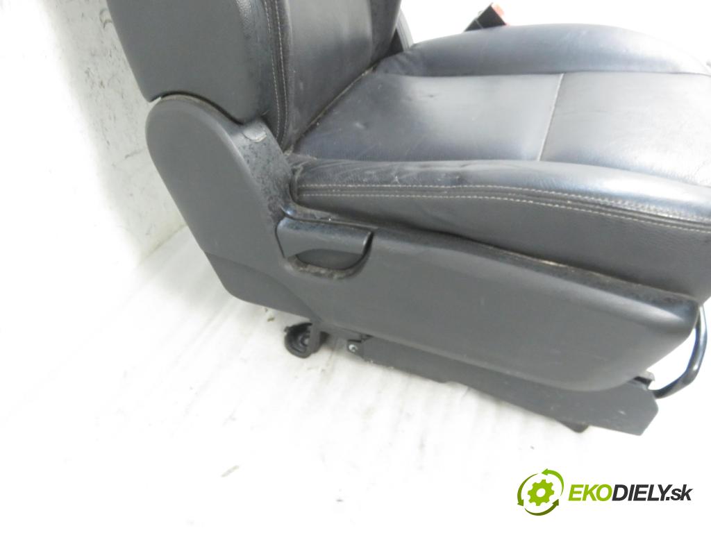 CHEVROLET CAPTIVA (C100, C140) SUV 2012 2231,00 Fotele, kanapy 2231,00 Sedadlá, sedačky