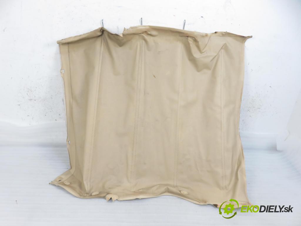 MERCEDES-BENZ 123 sedan (W123) SEDAN 1983 2998,00 Podsufitki 2998,00 Stropný tapacír  (Stropné tapacíre)