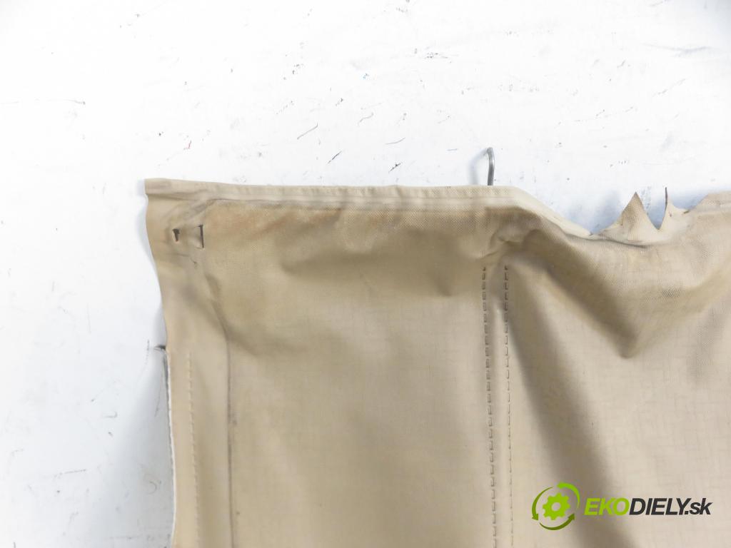 MERCEDES-BENZ 123 sedan (W123) SEDAN 1983 2998,00 Podsufitki 2998,00 Stropný tapacír  (Stropné tapacíre)