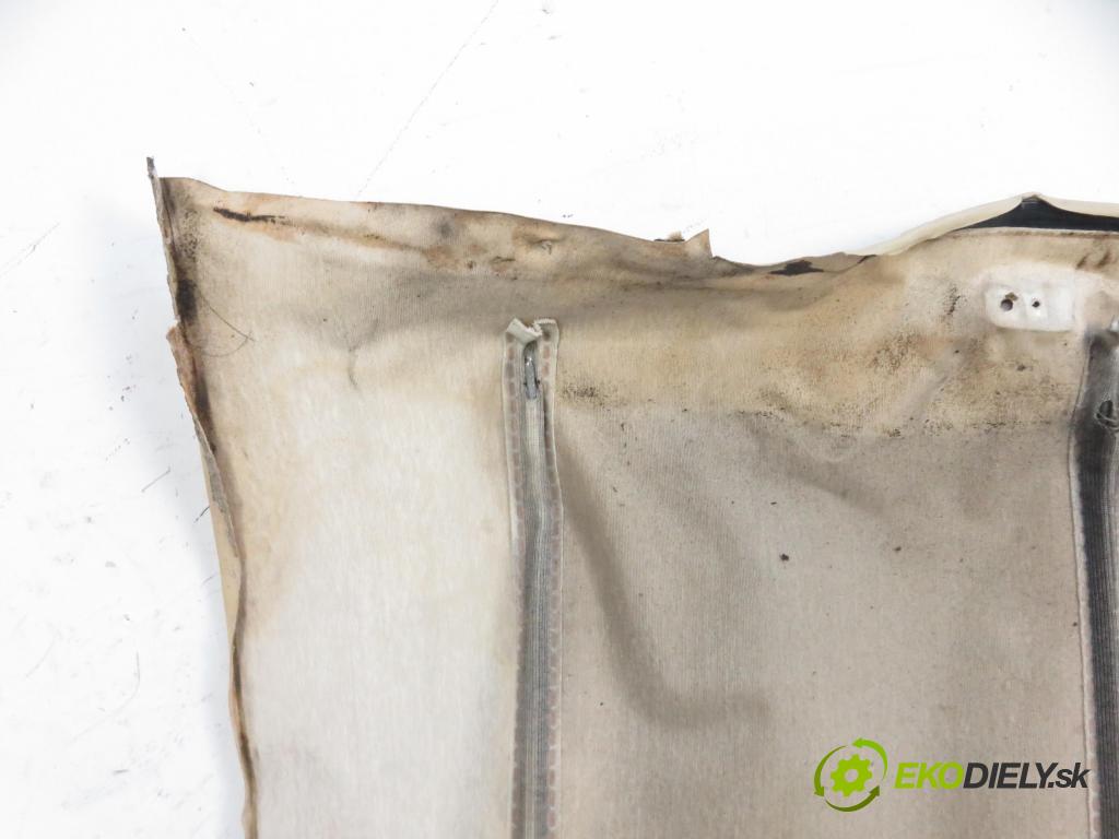 MERCEDES-BENZ 123 sedan (W123) SEDAN 1983 2998,00 Podsufitki 2998,00 Stropný tapacír  (Stropné tapacíre)