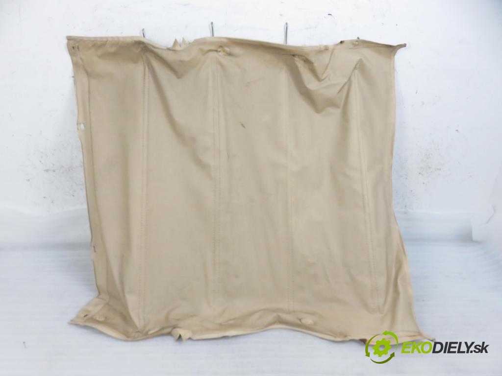 MERCEDES-BENZ 123 sedan (W123) SEDAN 1983 2998,00 Podsufitki 2998,00 Stropný tapacír  (Stropné tapacíre)