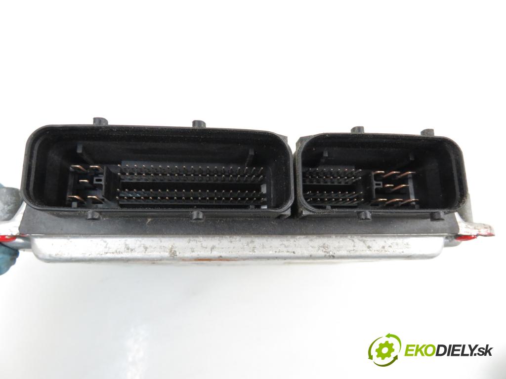 FORD GALAXY (WGR) MINIVAN 2005 1896,00 Sterowniki silnika 1896,00 Riadiaca jednotka Motor 0281010892; 038906019GC