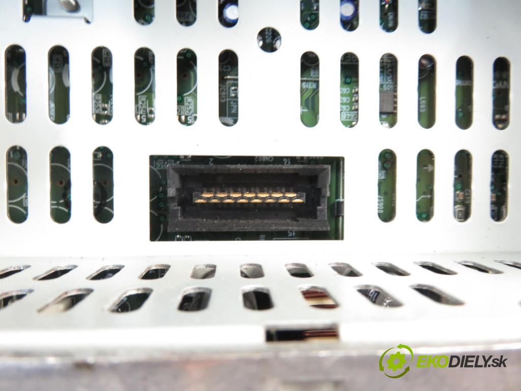 MAZDA 5 (CR19) MINIVAN 2006 81,00 2.0 MZR-CD 110 - RF7J 1998,00 RADIO CD 14792086