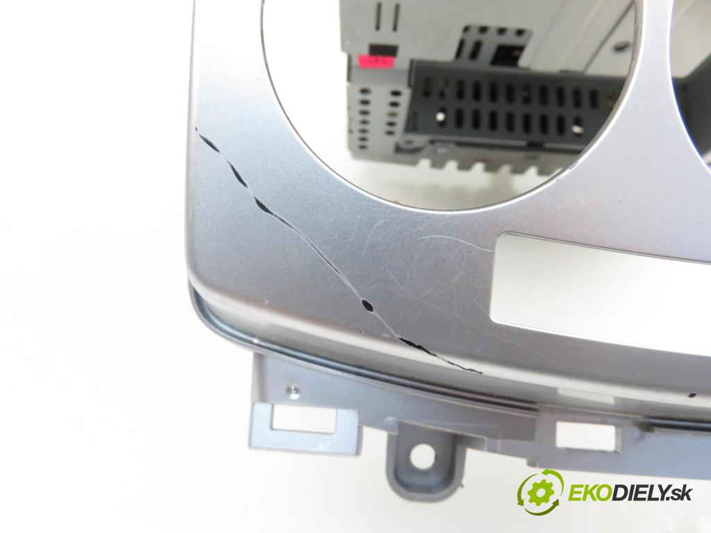 MAZDA 5 (CR19) MINIVAN 2006 81,00 2.0 MZR-CD 110 - RF7J 1998,00 RADIO CD 14792086