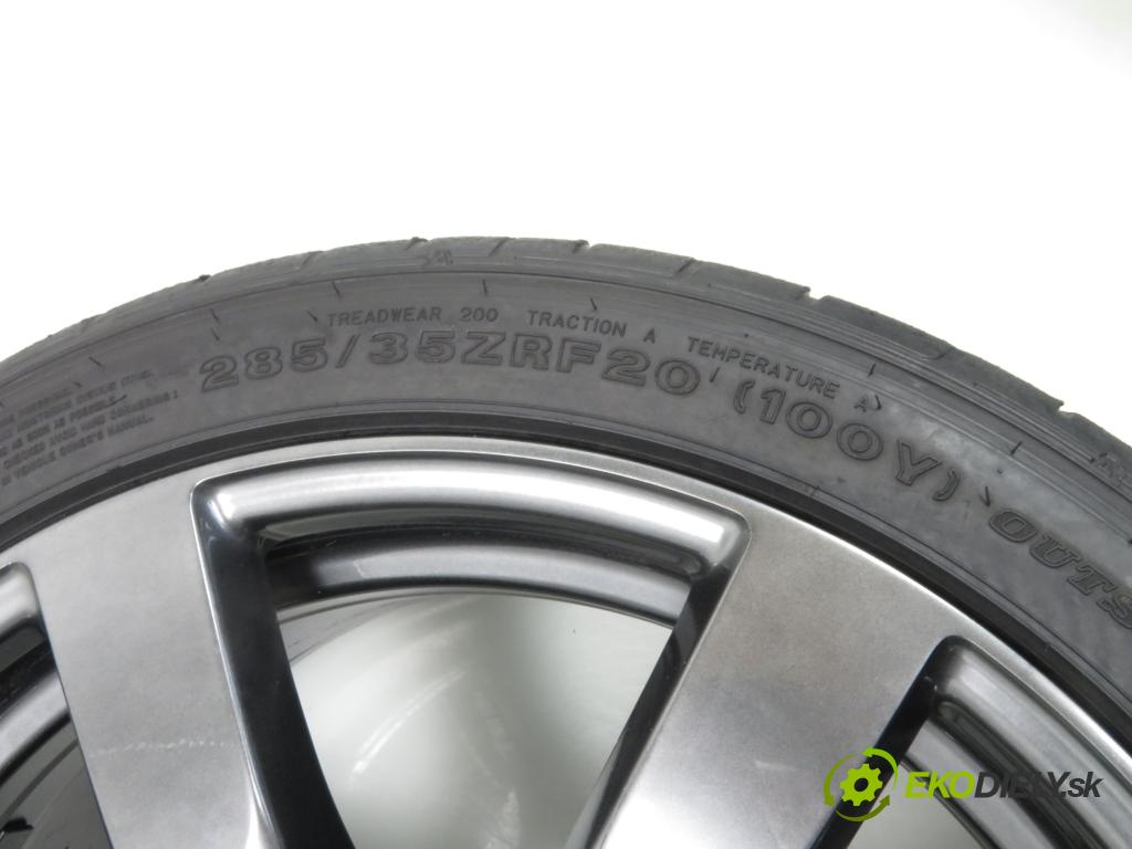 NISSAN GT-R (R35)  0    disky / disk JF01ASK65 ; JF00ASK64