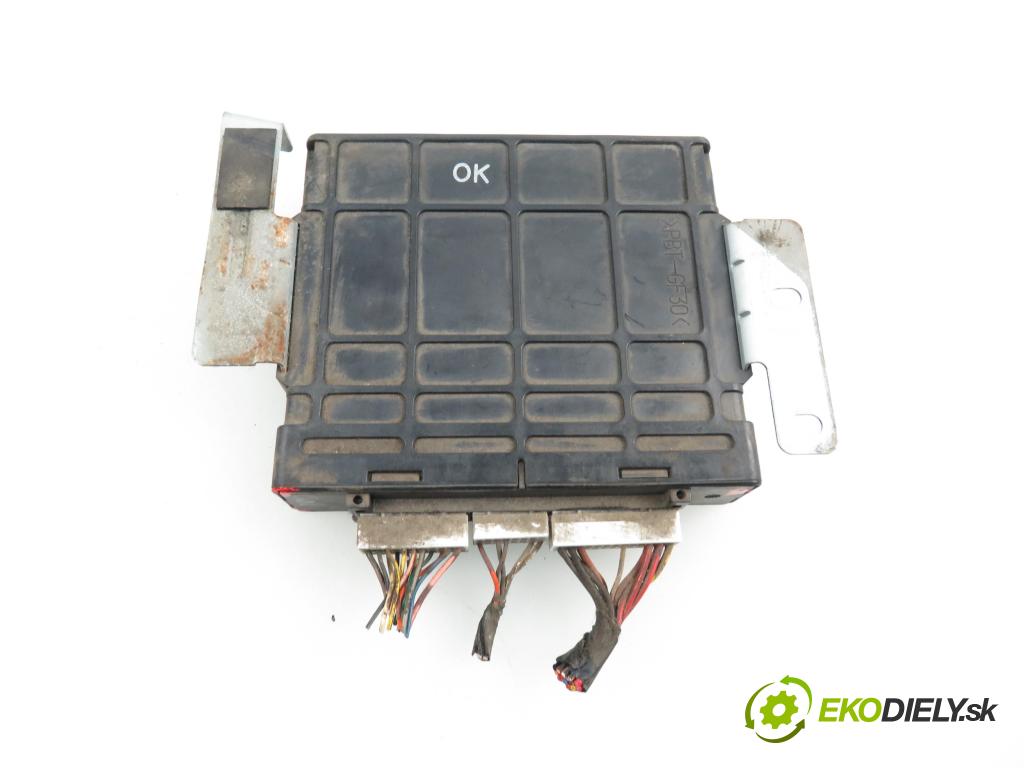 HYUNDAI TRAJET (FO) MINIVAN 2002 1991,00 Sterowniki silnika 1991,00 Riadiaca jednotka Motor 9544039790