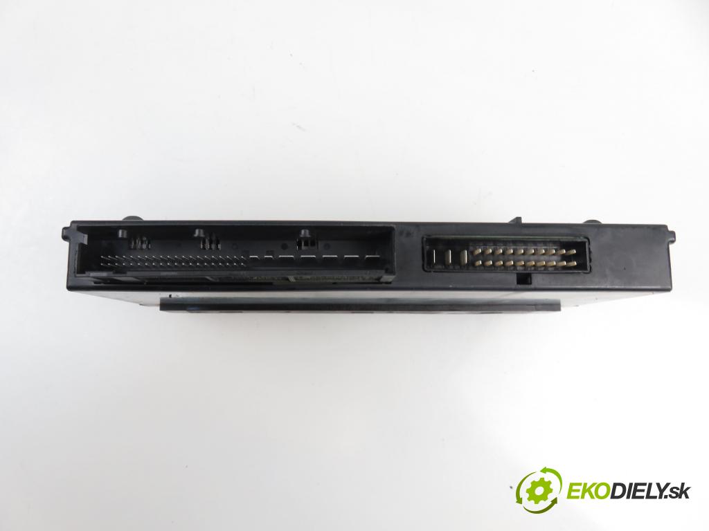 BMW 5 (F10) SEDAN 2011 2993,00 Moduły komfortu 2993,00 MODUL komfortu 9252331