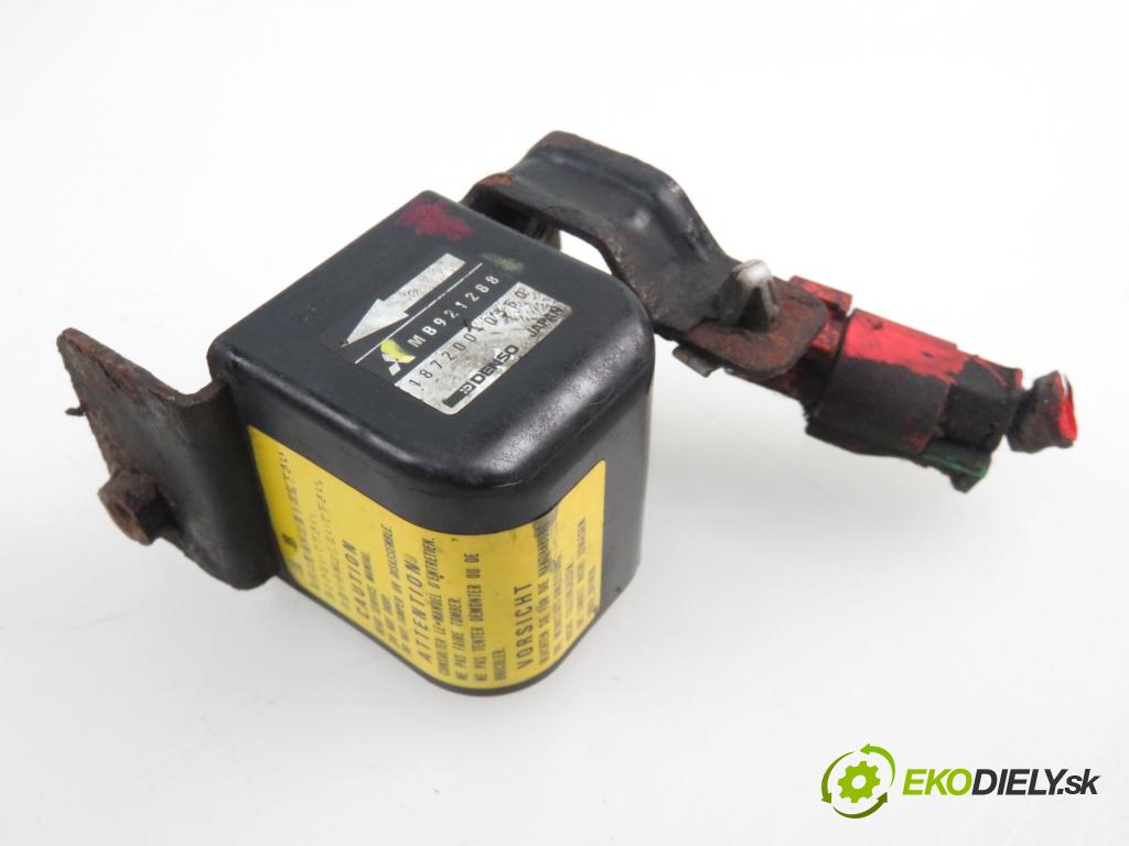 MITSUBISHI PAJERO II (V3_W, V2_W, V4_W) TERENOWY 1995 2835,00 Czujniki uderzenia 2835,00 Snímač nárazu MB921288 (Snímače nárazu)