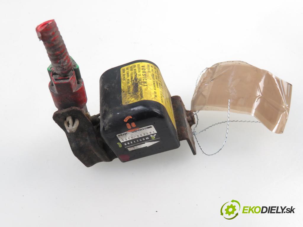 MITSUBISHI PAJERO II (V3_W, V2_W, V4_W) TERENOWY 1995 2835,00 Czujniki uderzenia 2835,00 Snímač nárazu MB921288; 1872000350 (Snímače nárazu)