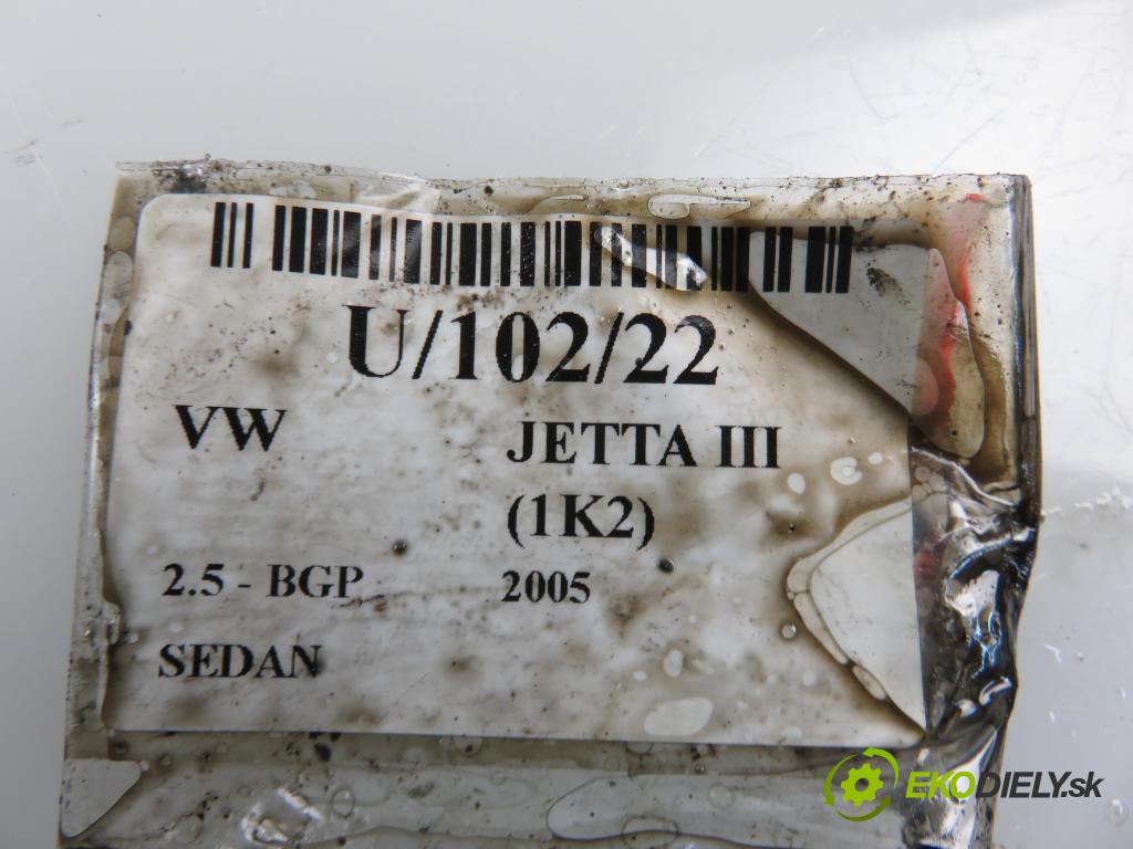 VW JETTA III (1K2) SEDAN 2005 2480,00 Pozostałe 2480,00 pumpa vakuová 07K145100B