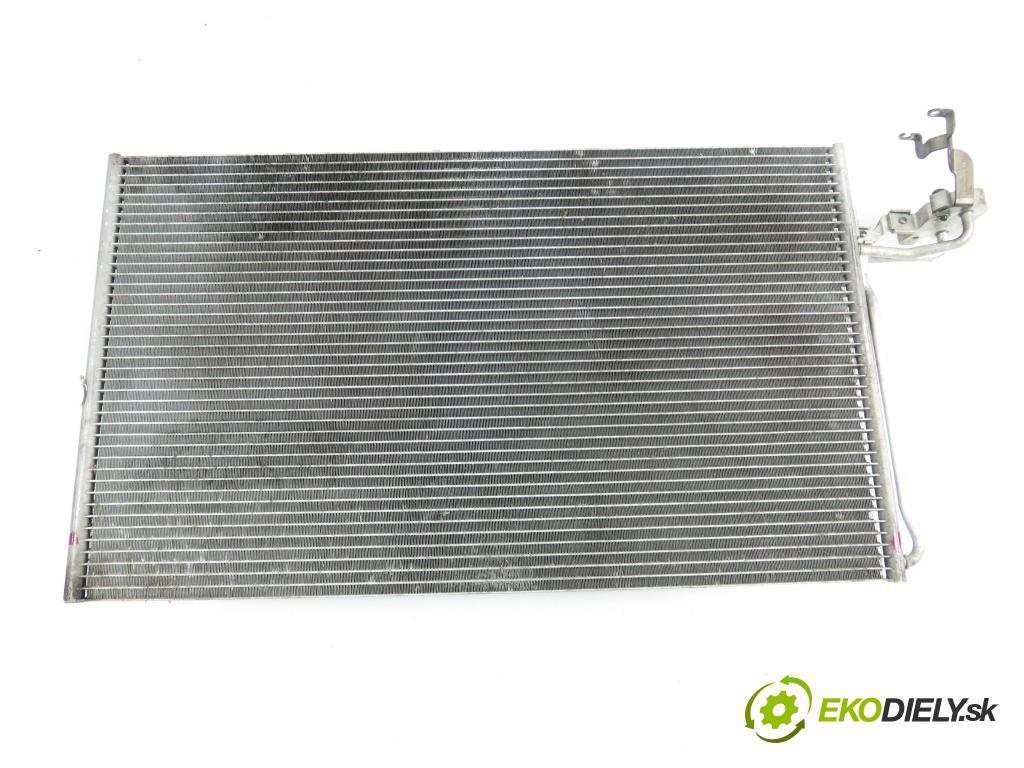 VOLVO V50 (MW) KOMBI 2007 2400,00 Chłodnice klimatyzacji (skraplacze) 2400,00 chladič klimatizácie 31356003 (Chladiče klimatizácie)