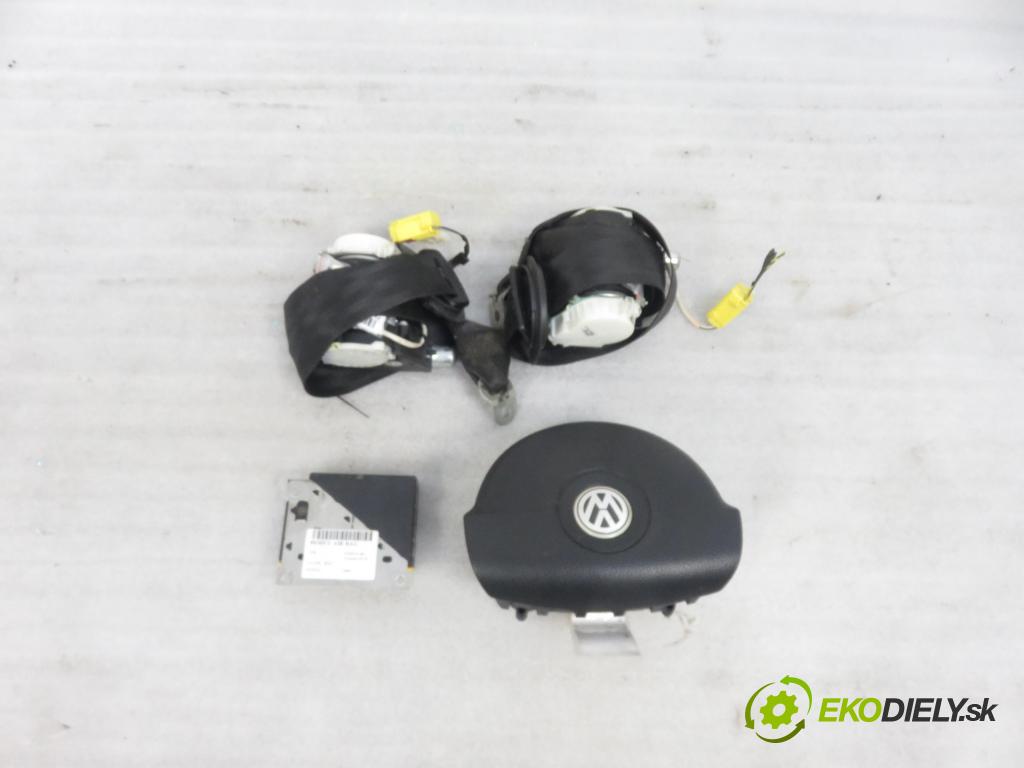 VW PASSAT B6 Variant (3C5) KOMBI 2006 1896,00 Deski rozdzielcze, konsole 1896,00 doska