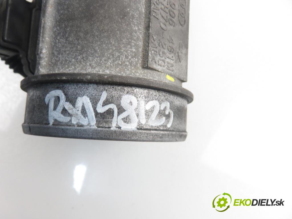 AUDI A4 Avant (8E5, B6) KOMBI 2002 2496,00 Przepływomierze 2496,00 váha vzduchu vzduchu 059906461M