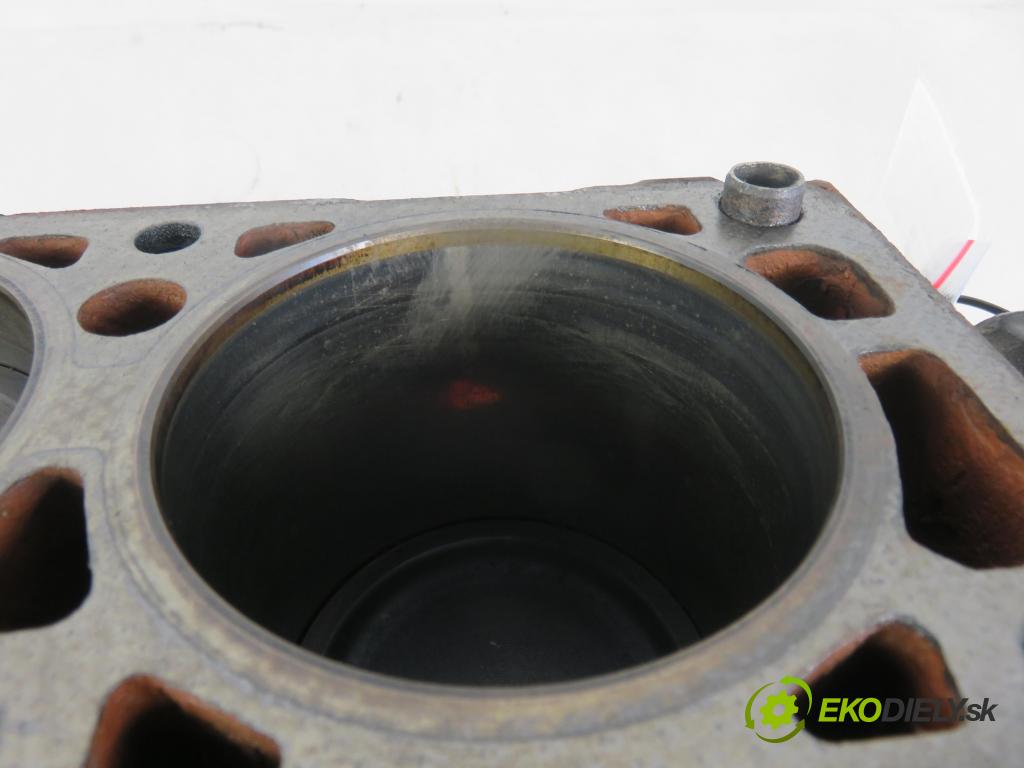 CHEVROLET EQUINOX SUV 2005 138,00 3.4 AWD - LNJ 3350,00 blok Motor LNJ (Blok motora)