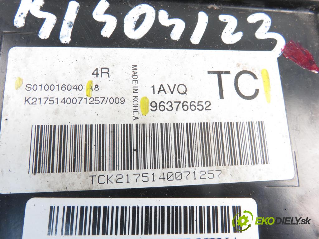 DAEWOO KALOS (KLAS) HB 2003 1150,00 Sterowniki silnika 1150,00 Riadiaca jednotka Motor S010016040; 96376652TC