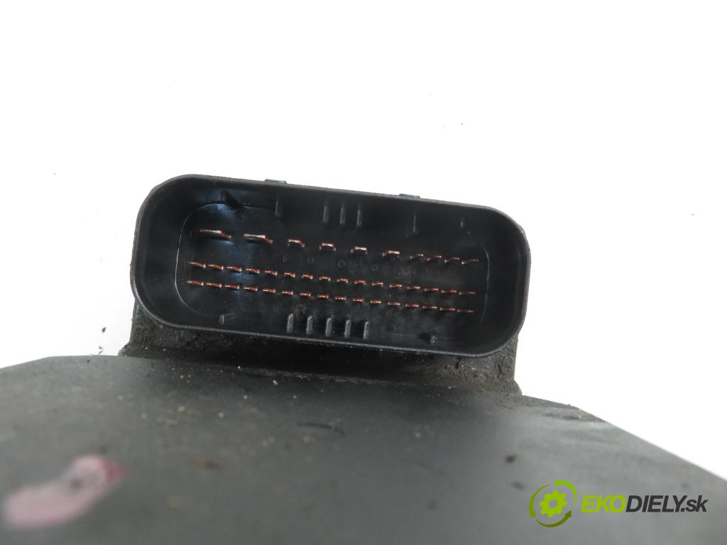 ALFA ROMEO 147 (937_) HB 2003 1910,00 Sterowniki ABS 1910,00 Pumpa ABS 0265224095; 51739029; 0265900050 (Pumpy ABS)